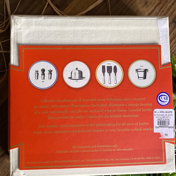 Williams Sonoma Adorable Antique Illustration Cocktail Plates - Set of Four - Picture 7 of 17
